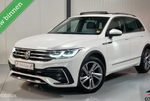 1.5 TSI R-Line PANO TREKHAAK iQ LIGHTS 1e EIGENAAR