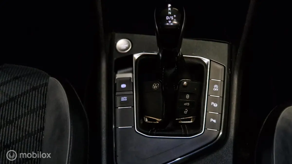 1.5 TSI R-Line PANO TREKHAAK iQ LIGHTS 1e EIGENAAR