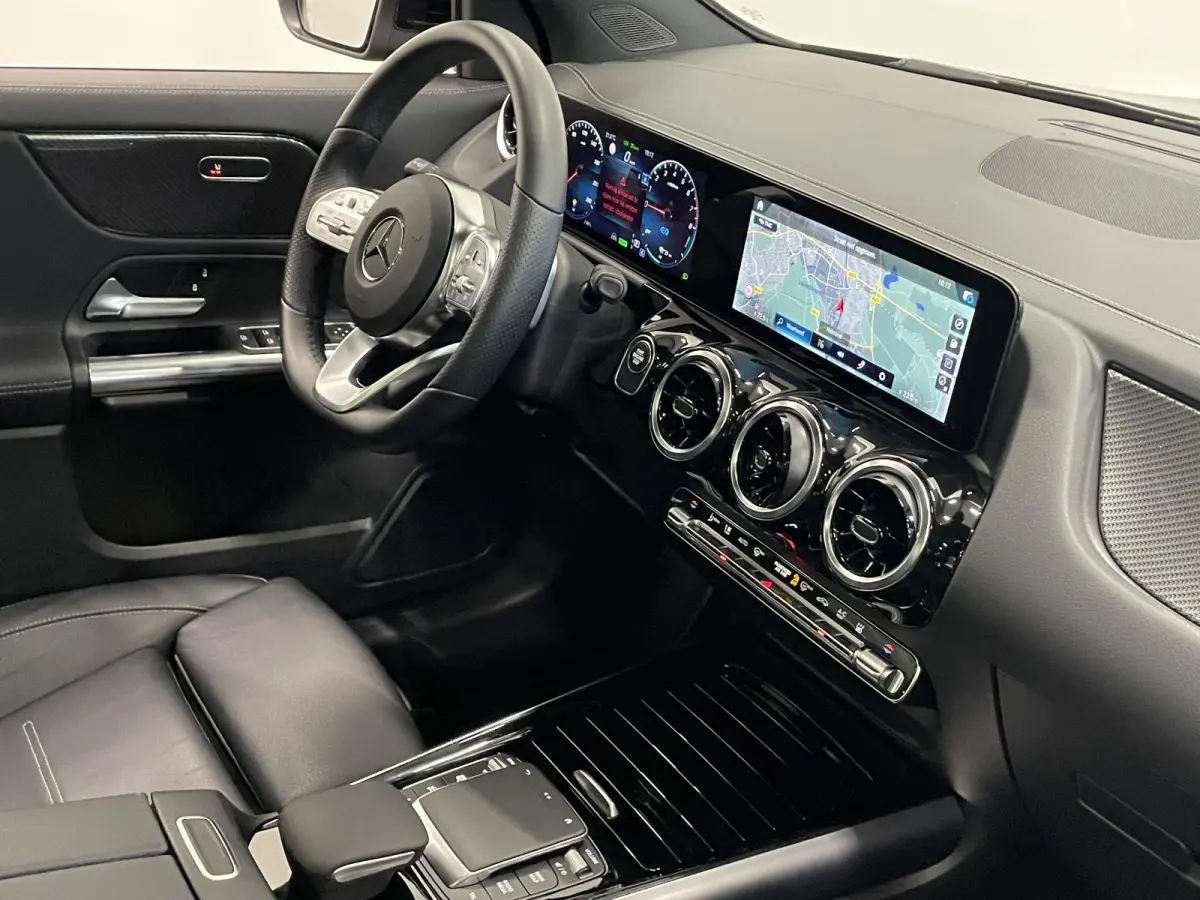 250 e AMG Line PHEV Automaat Panorama dak 360 Camera Adaptieve Led Leder Interieur elektrische Achterklep Carplay/Android Auto Navigatie