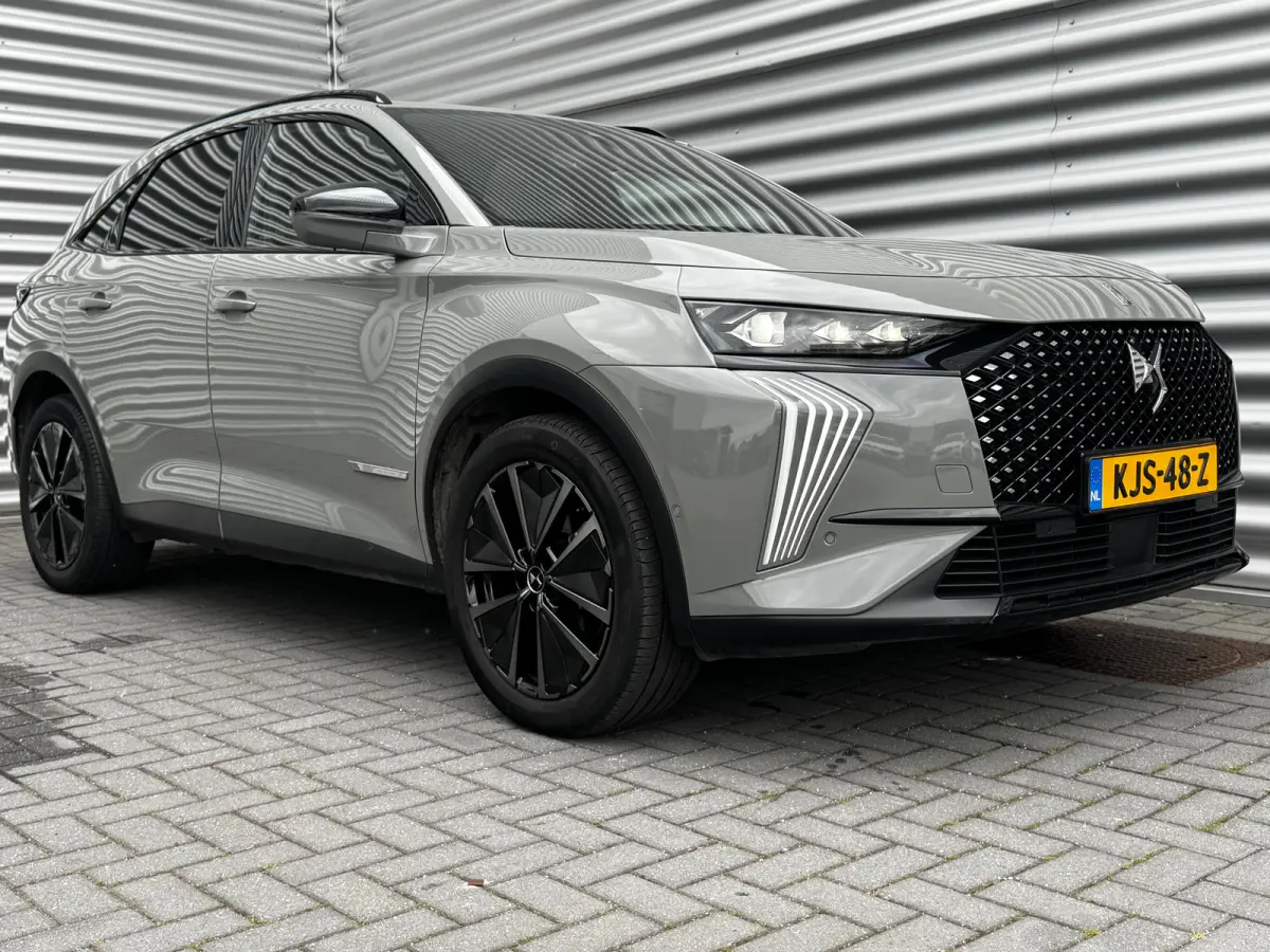 E-TENSE 225PK ESPRIT DE VOYAGE SOH 99,75% / NAVI / LEDER / CLIMA / FULL-LED / 19" LMV / PANO. DAK / KEYLESS / WINTERPAKKET / ADAPT. CRUISE / FULL OPTIONS !!