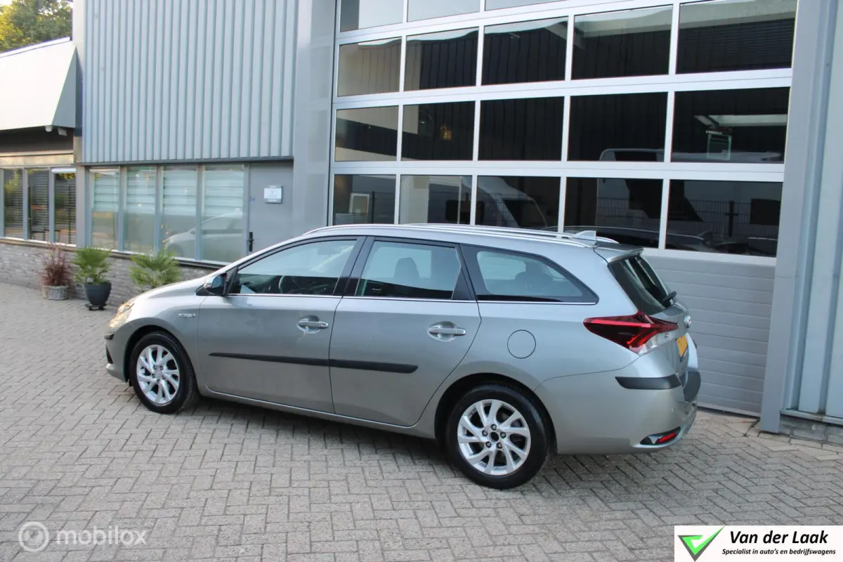1.8 Hybrid Active | NL Auto Boekjes | Navigatie | Parkeersensoren achter.