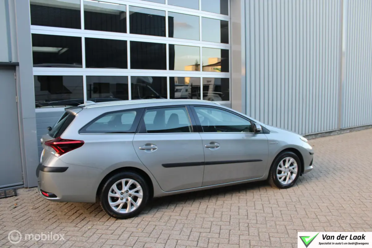1.8 Hybrid Active | NL Auto Boekjes | Navigatie | Parkeersensoren achter.