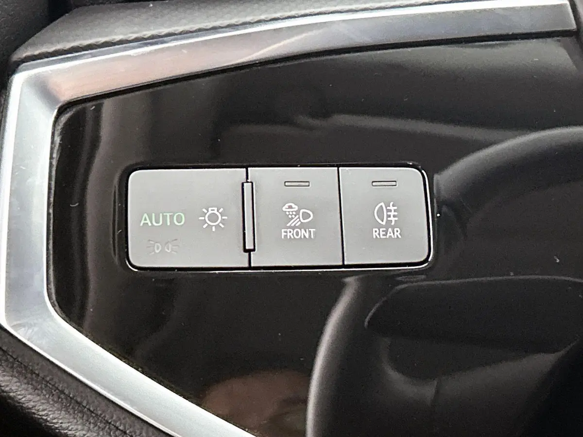 45 TFSI e Advanced Edition 245 PK l Adaptive cruise control l Camera l Navigatie plus l Climate control l Privacy glas | Apple Carplay | Android Auto l Elektr. instel. bestuurdersstoel l Sto