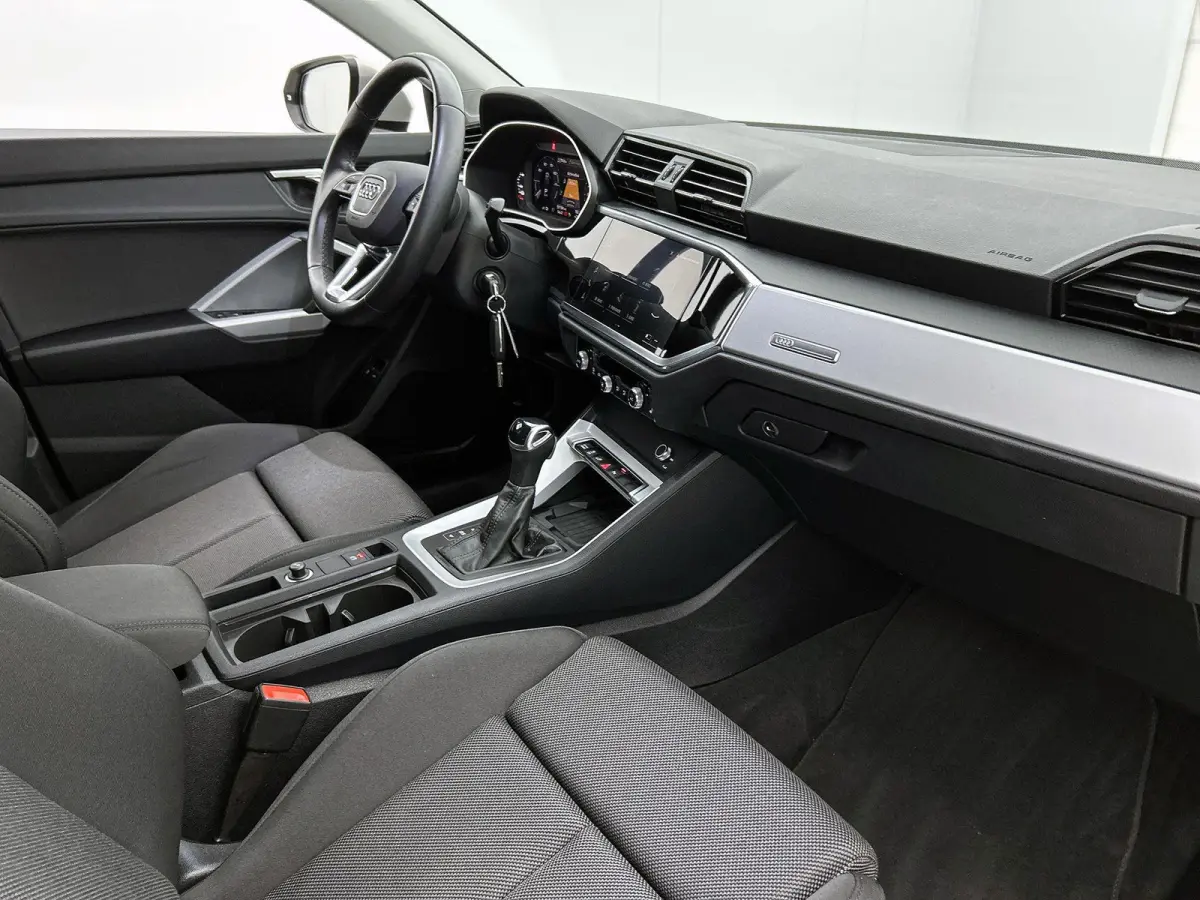 45 TFSI e Advanced Edition 245 PK l Adaptive cruise control l Camera l Navigatie plus l Climate control l Privacy glas | Apple Carplay | Android Auto l Elektr. instel. bestuurdersstoel l Sto