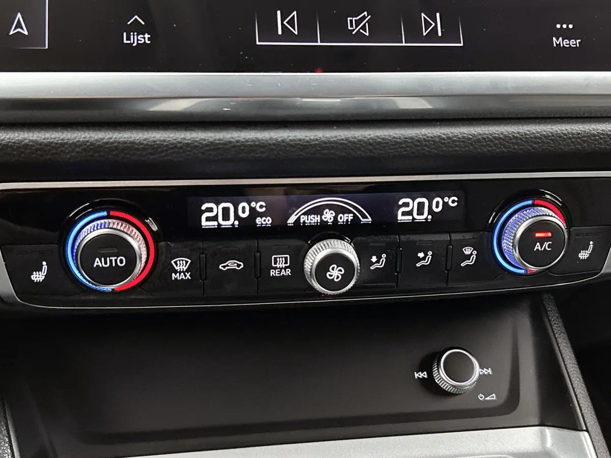 45 TFSI e Advanced Edition 245 PK l Adaptive cruise control l Camera l Navigatie plus l Climate control l Privacy glas | Apple Carplay | Android Auto l Elektr. instel. bestuurdersstoel l Sto