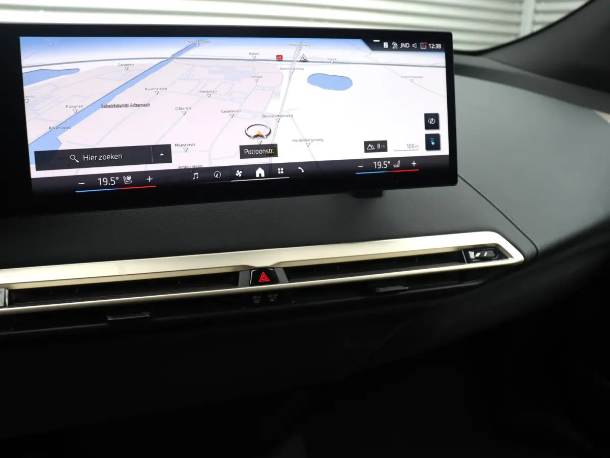 xDrive40 | High Executive | Sportpakket | Panodak Skylounge | Head-Up | Trekhaak | Driving Assistant Prof. | Harman Kardon | Laserlight | Soft Close | 22'' LMV