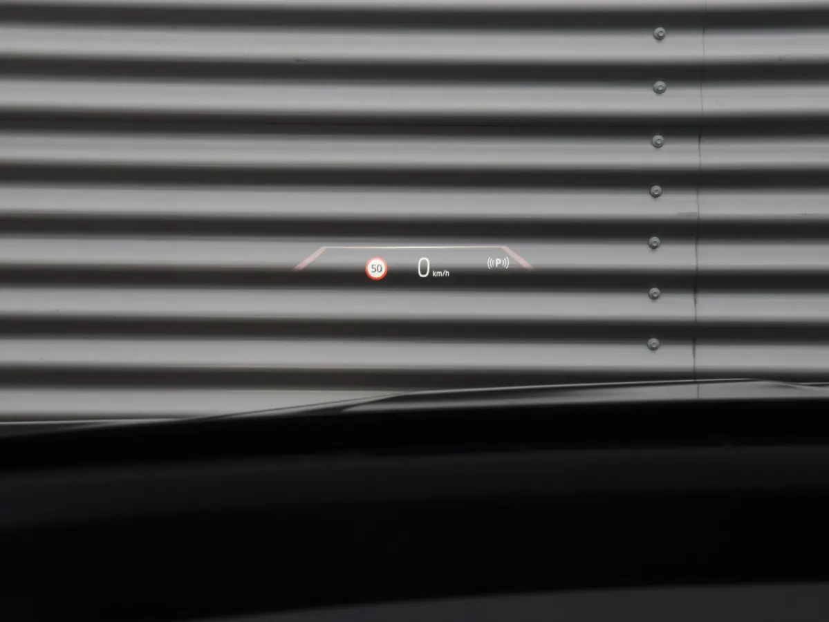 xDrive40 | High Executive | Sportpakket | Panodak Skylounge | Head-Up | Trekhaak | Driving Assistant Prof. | Harman Kardon | Laserlight | Soft Close | 22'' LMV