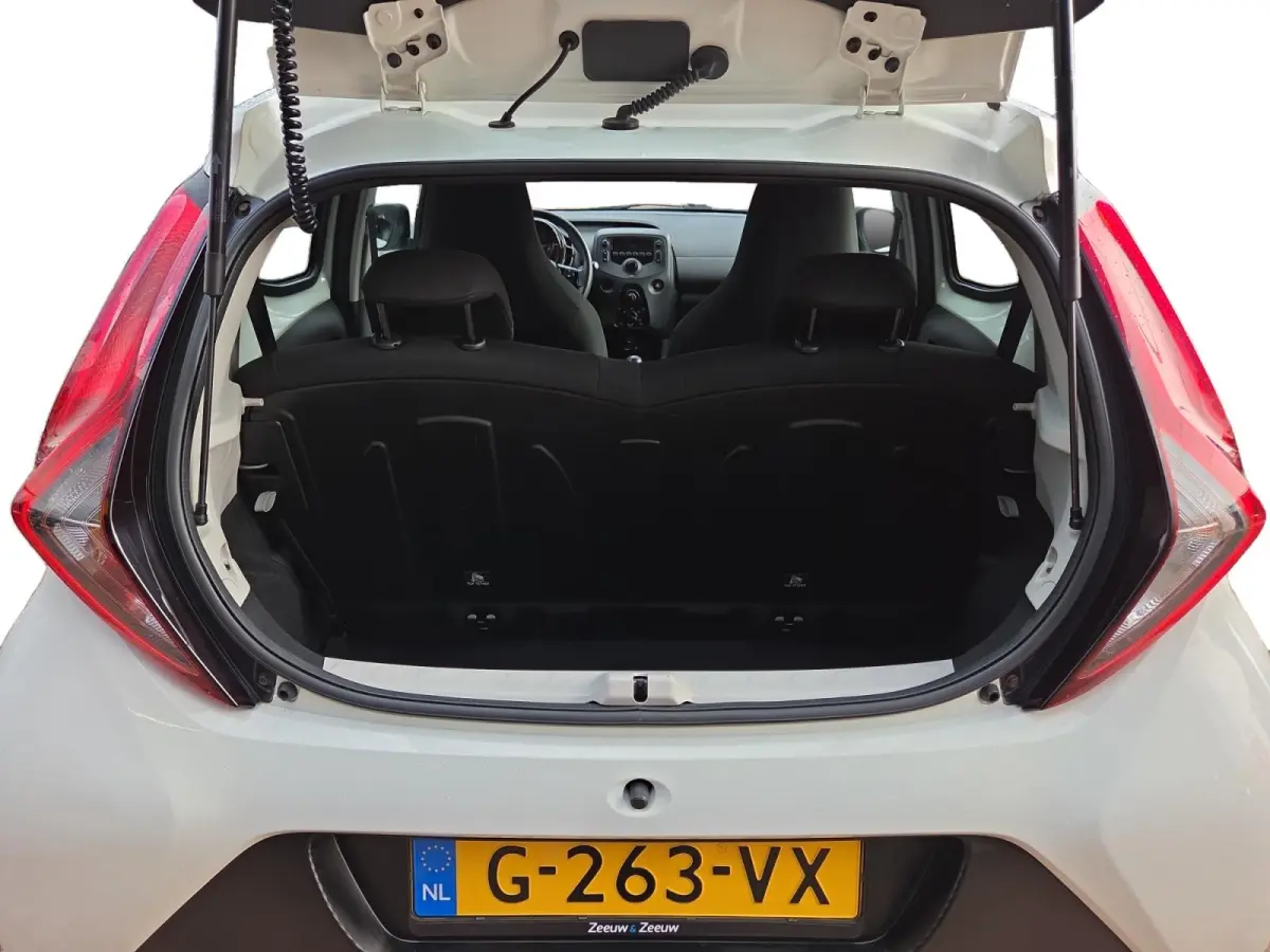 1.0 VVT-i x-fun | Airco | Cruise Control | 12 Maanden BOVAG Garantie |
