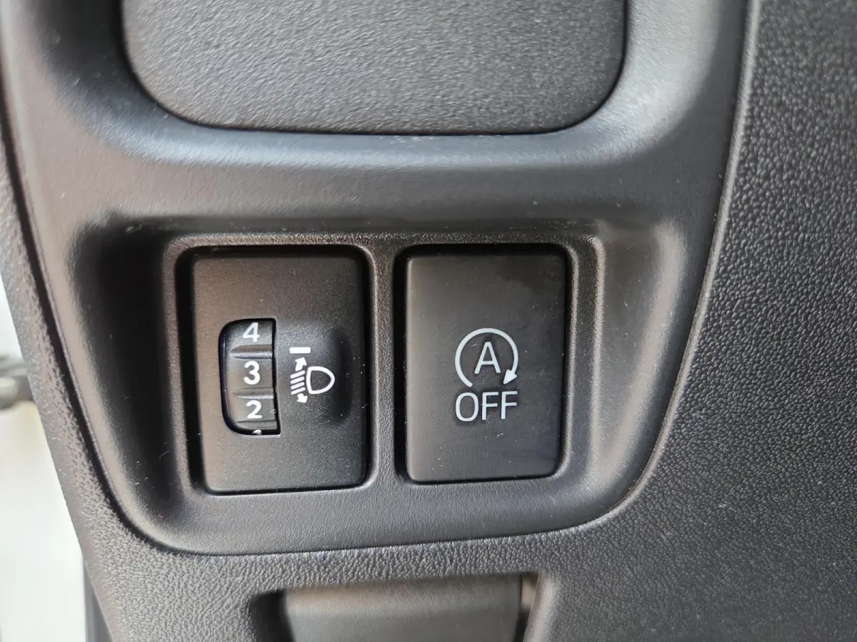 1.0 VVT-i x-fun | Airco | Cruise Control | 12 Maanden BOVAG Garantie |