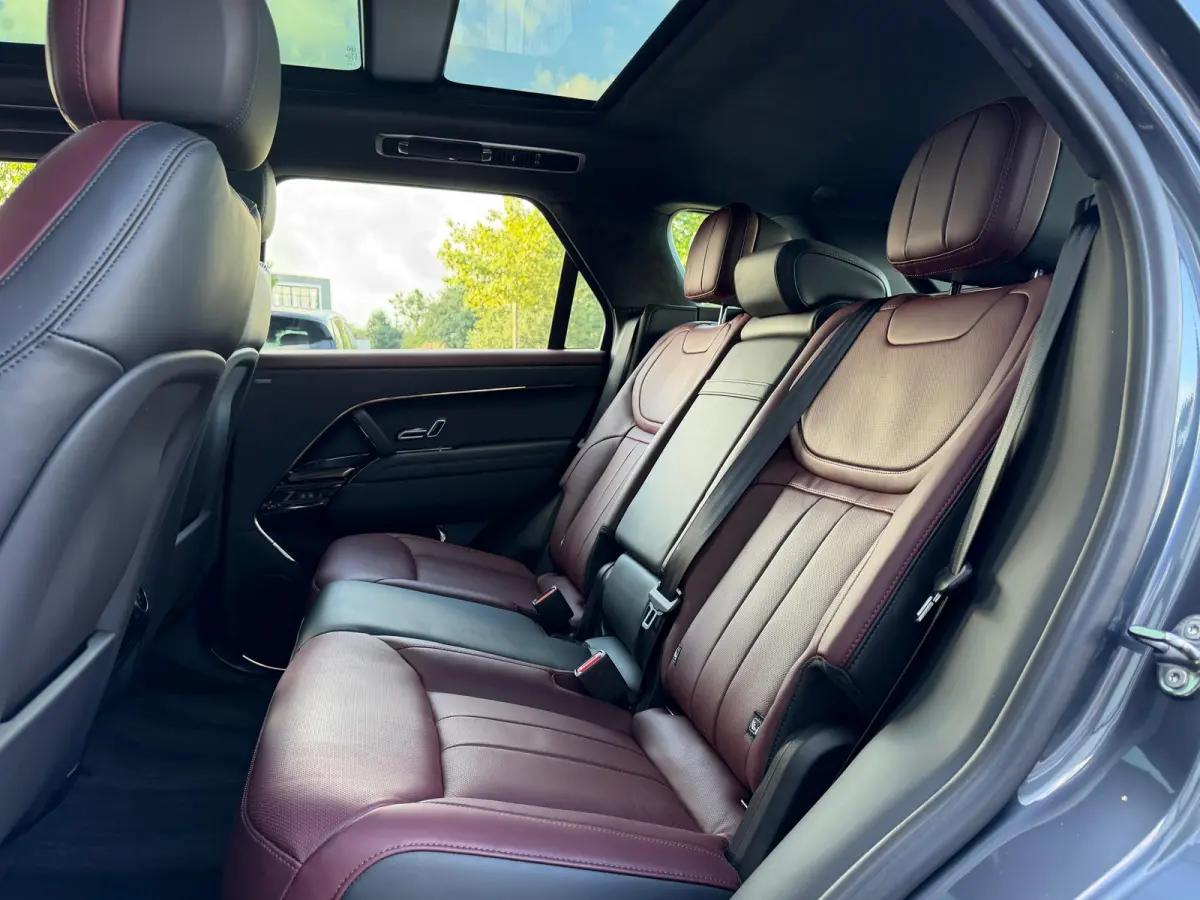 P550e Autobiography | Vierwielsturing | El. trekhaak | 23 Inch | Head-up | Softclose |  Massage | Meridian 3D