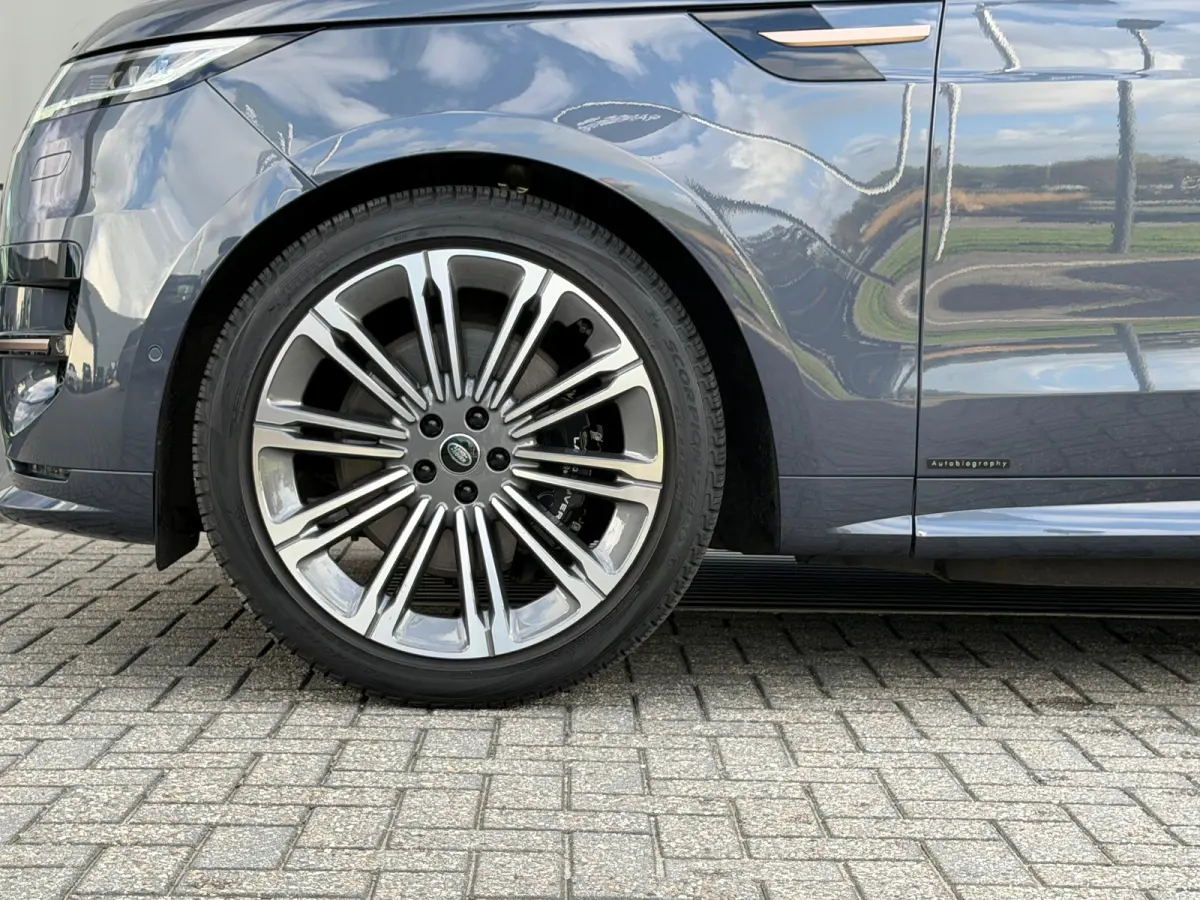 P550e Autobiography | Vierwielsturing | El. trekhaak | 23 Inch | Head-up | Softclose |  Massage | Meridian 3D