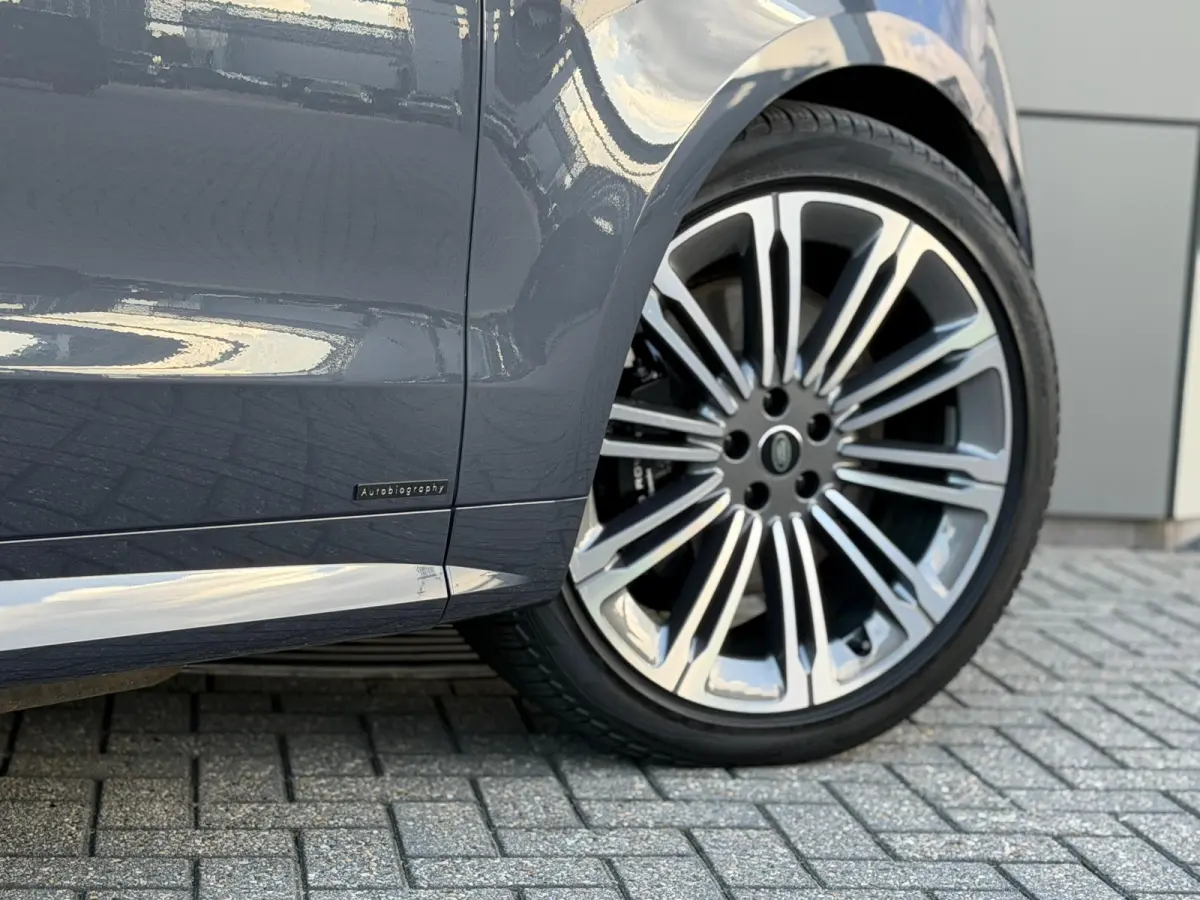 P550e Autobiography | Vierwielsturing | El. trekhaak | 23 Inch | Head-up | Softclose |  Massage | Meridian 3D