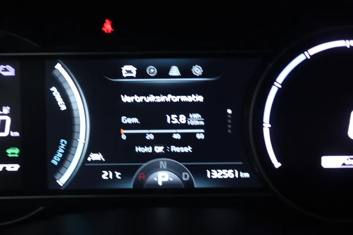 ExecutiveLine 64 kWh (CAMERA, STOELVERWARMING/VERKOELING, STUURVERWARMING)