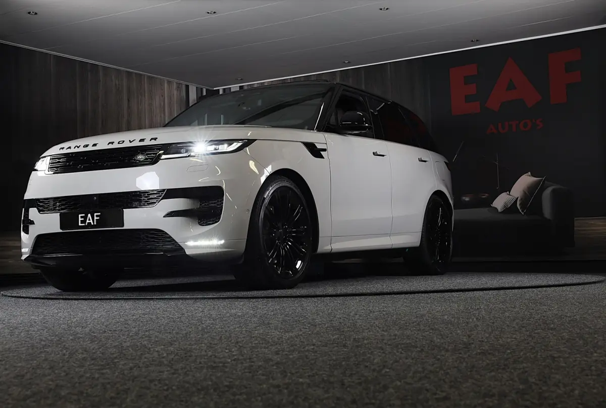 3.0 P550e Autobiography PHEV / SV Bespoke Deep Garnet / Massage / Head Up / Verkoeling / Memory /Pano