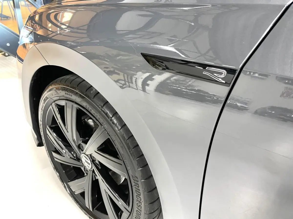 1.5 TSI R-Line Black Style/ Cam/ IQ/ H&K/ Keyless/ CarPlay