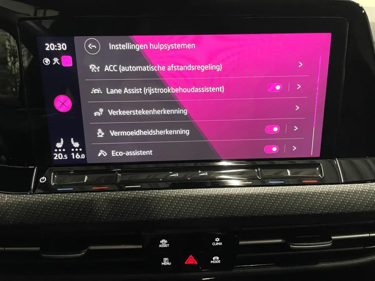 1.5 TSI R-Line Black Style/ Cam/ IQ/ H&K/ Keyless/ CarPlay
