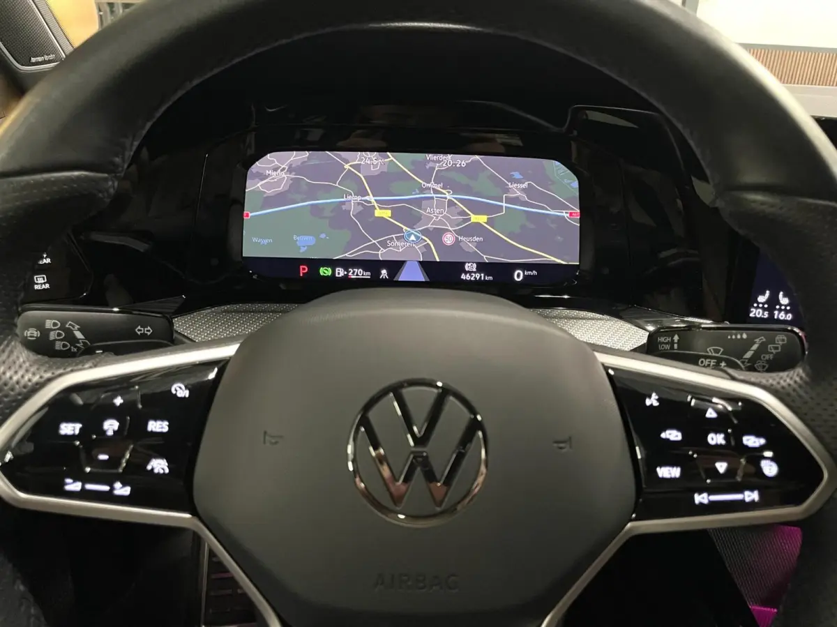 1.5 TSI R-Line Black Style/ Cam/ IQ/ H&K/ Keyless/ CarPlay