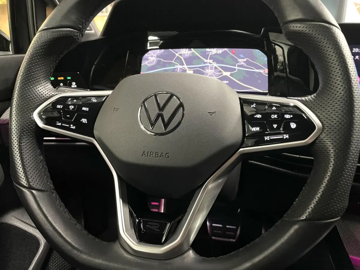 1.5 TSI R-Line Black Style/ Cam/ IQ/ H&K/ Keyless/ CarPlay