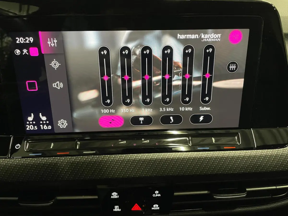 1.5 TSI R-Line Black Style/ Cam/ IQ/ H&K/ Keyless/ CarPlay