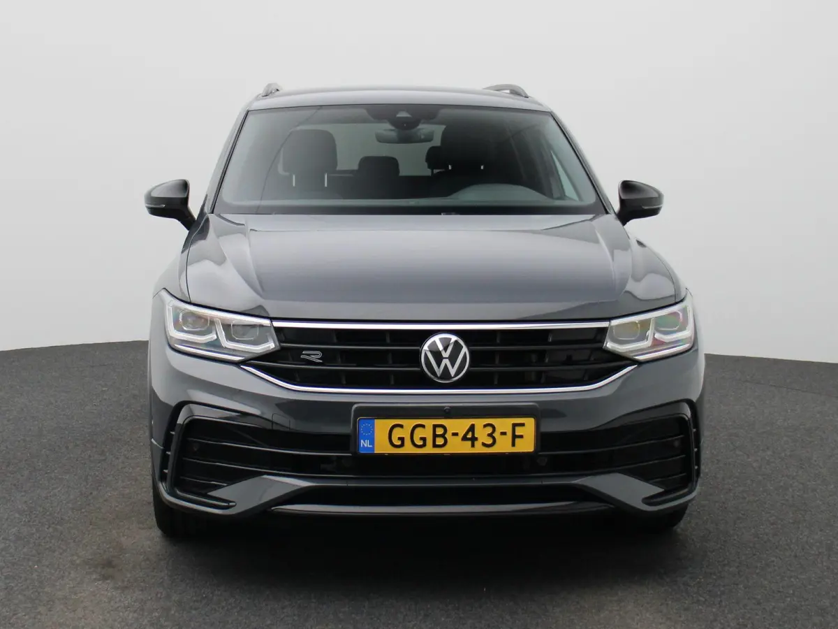 1.4 TSI eHybrid R-Line Business+ 245 PK| SoH 95% | Dealeronderhouden | Trekhaak | Navigatie Pro | 360 Camera | Stoelverwarming | Stuurwielverwarming | 20 Inch Velgen | Dodehoekdetectie | Bla