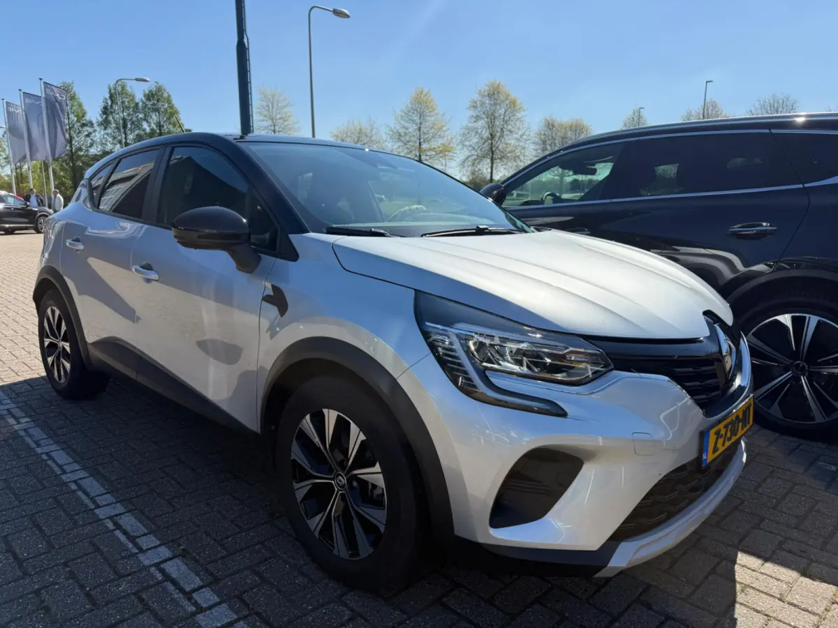evolution E-Tech hybride 145 | Trekhaak | Parkeercamera | Navigatie | Climate Control |