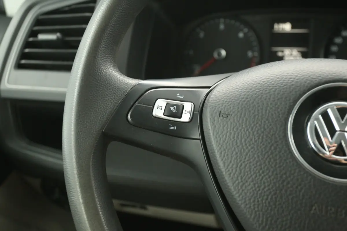 2.0 TDI L1H1 | Airco | Cruise | 3 Zits | 2xSchuifdeur | Trekhaak | Parkeersens.