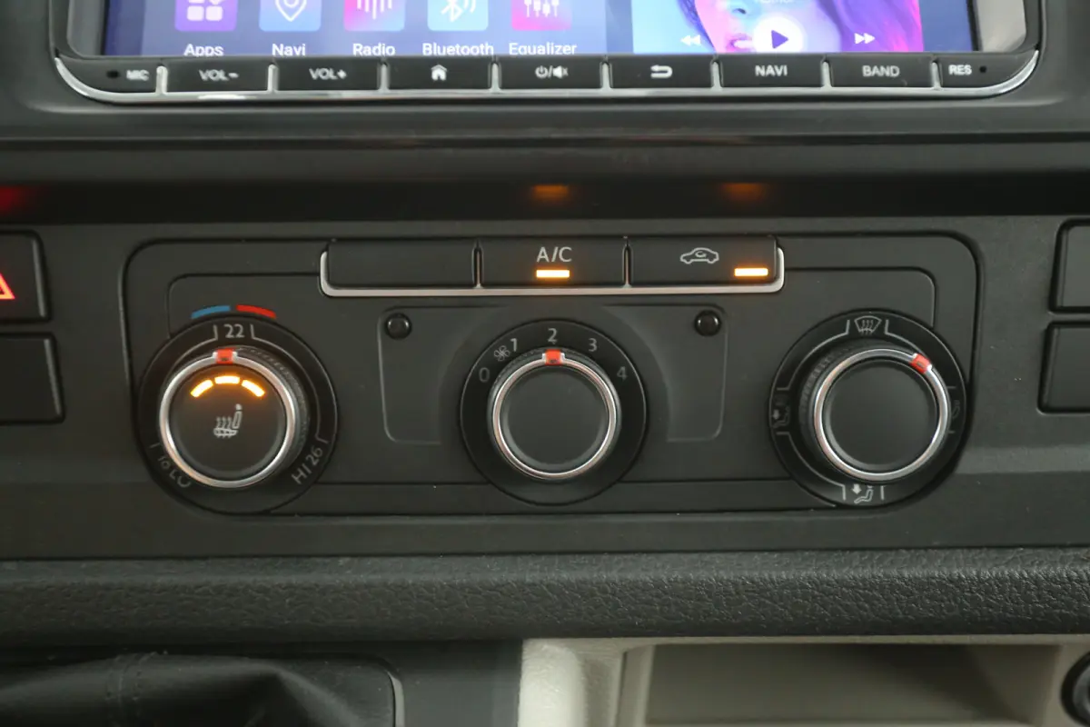 2.0 TDI L1H1 | Airco | Cruise | 3 Zits | 2xSchuifdeur | Trekhaak | Parkeersens.