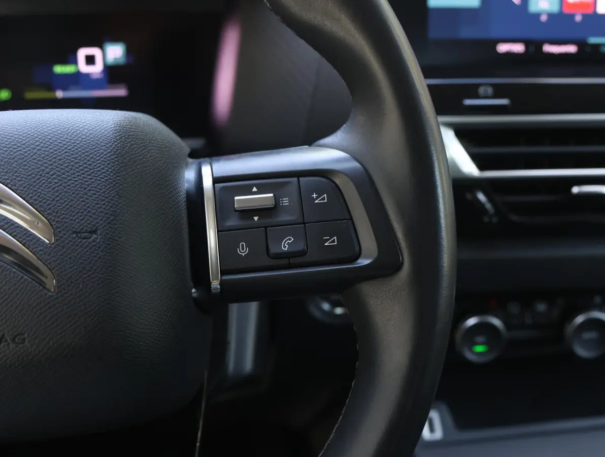 Feel Edition 50 kWh | Accu 91% | Camera | Navigatie | Apple en Android | Climate control