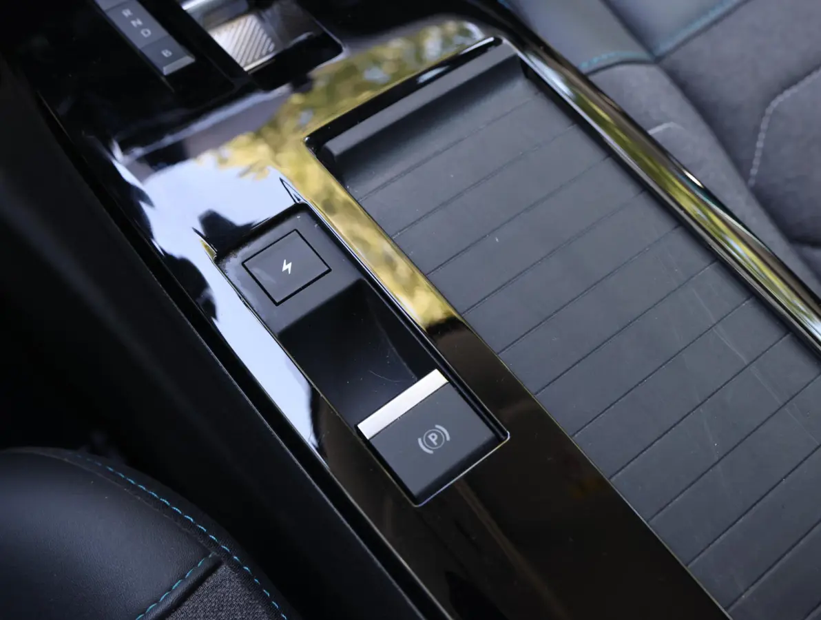 Feel Edition 50 kWh | Accu 91% | Camera | Navigatie | Apple en Android | Climate control