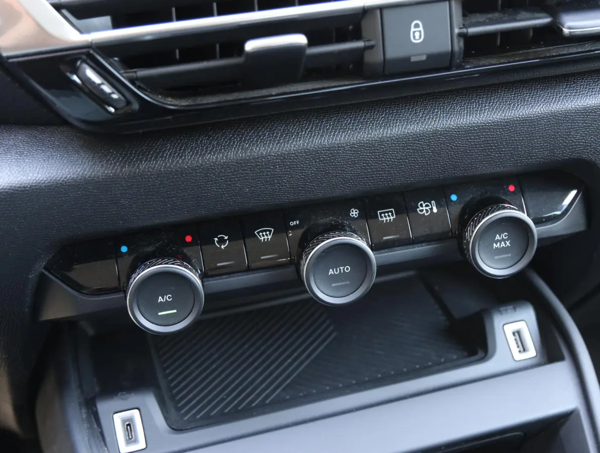 Feel Edition 50 kWh | Accu 91% | Camera | Navigatie | Apple en Android | Climate control