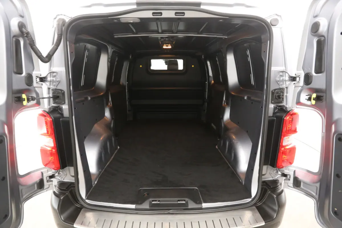 1.5 BlueHDI L2H1 | Airco | Cruise | Carplay | 3 Zits | Trekhaak