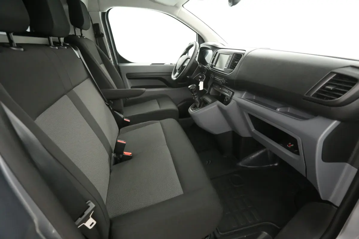 1.5 BlueHDI L2H1 | Airco | Cruise | Carplay | 3 Zits | Trekhaak