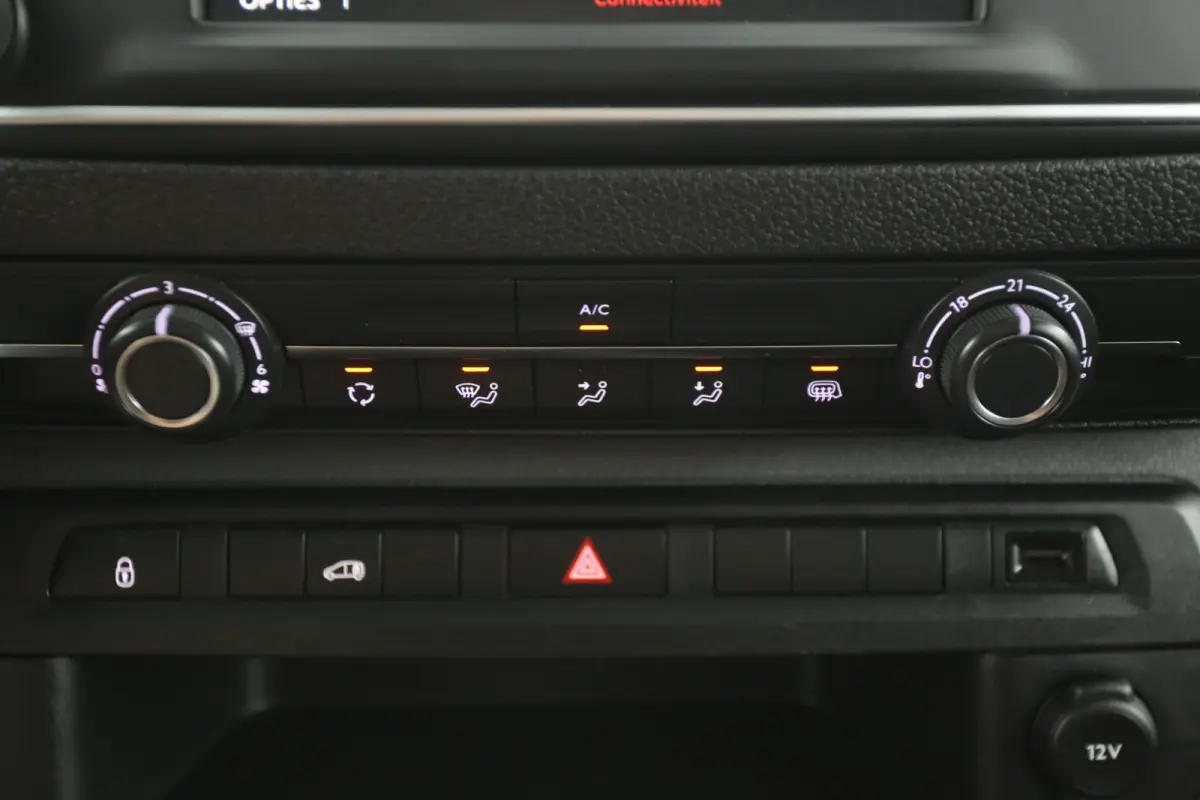 1.5 BlueHDI L2H1 | Airco | Cruise | Carplay | 3 Zits | Trekhaak