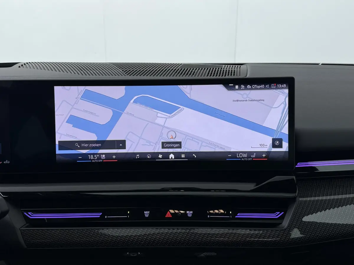 520i M Sport Pro | Glazen Panoramadak | Trekhaak Elektrisch | Stuur- en Stoelverwarming voor en achter | Harman Kardon | Driving Assistant Professional | Head-Up Display |