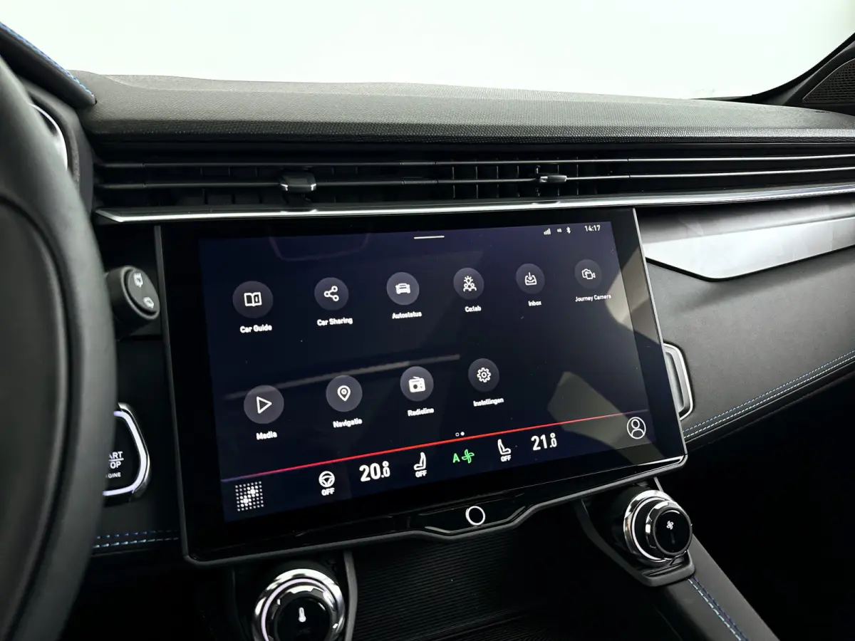 1.5 | Panoramadak | 360° Camera | Infinity audio | Blis | Stoel- en stuurverwarming | Adaptieve cruise control