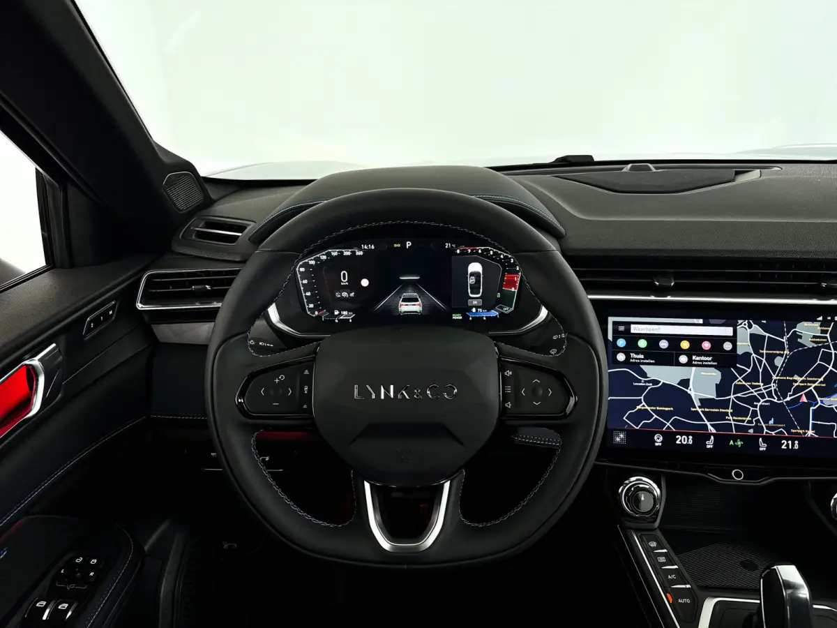 1.5 | Panoramadak | 360° Camera | Infinity audio | Blis | Stoel- en stuurverwarming | Adaptieve cruise control