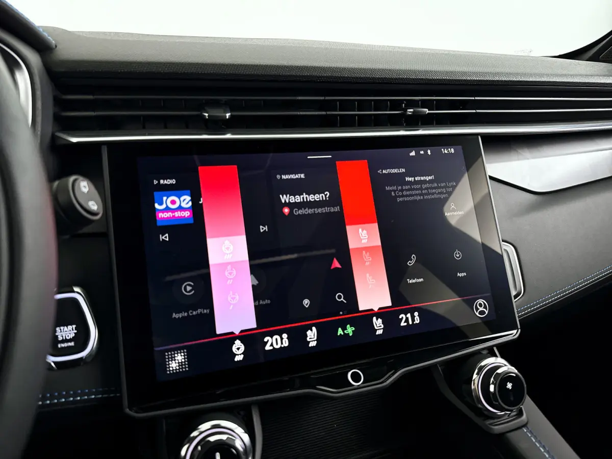 1.5 | Panoramadak | 360° Camera | Infinity audio | Blis | Stoel- en stuurverwarming | Adaptieve cruise control
