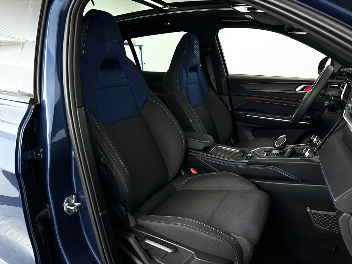 1.5 | Panoramadak | 360° Camera | Infinity audio | Blis | Stoel- en stuurverwarming | Adaptieve cruise control