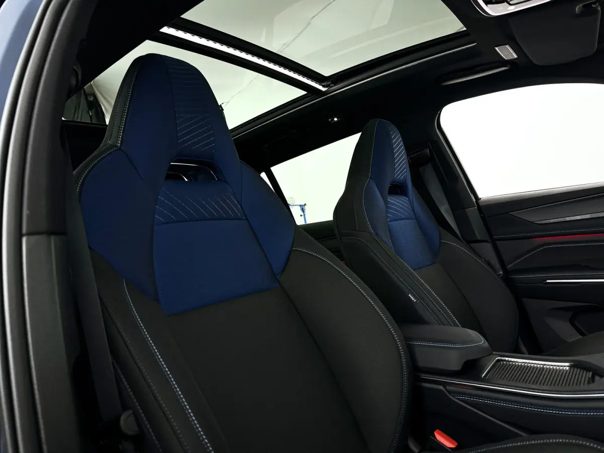 1.5 | Panoramadak | 360° Camera | Infinity audio | Blis | Stoel- en stuurverwarming | Adaptieve cruise control