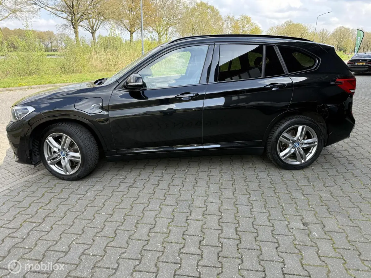 xDrive25e M-SPORT 2022
