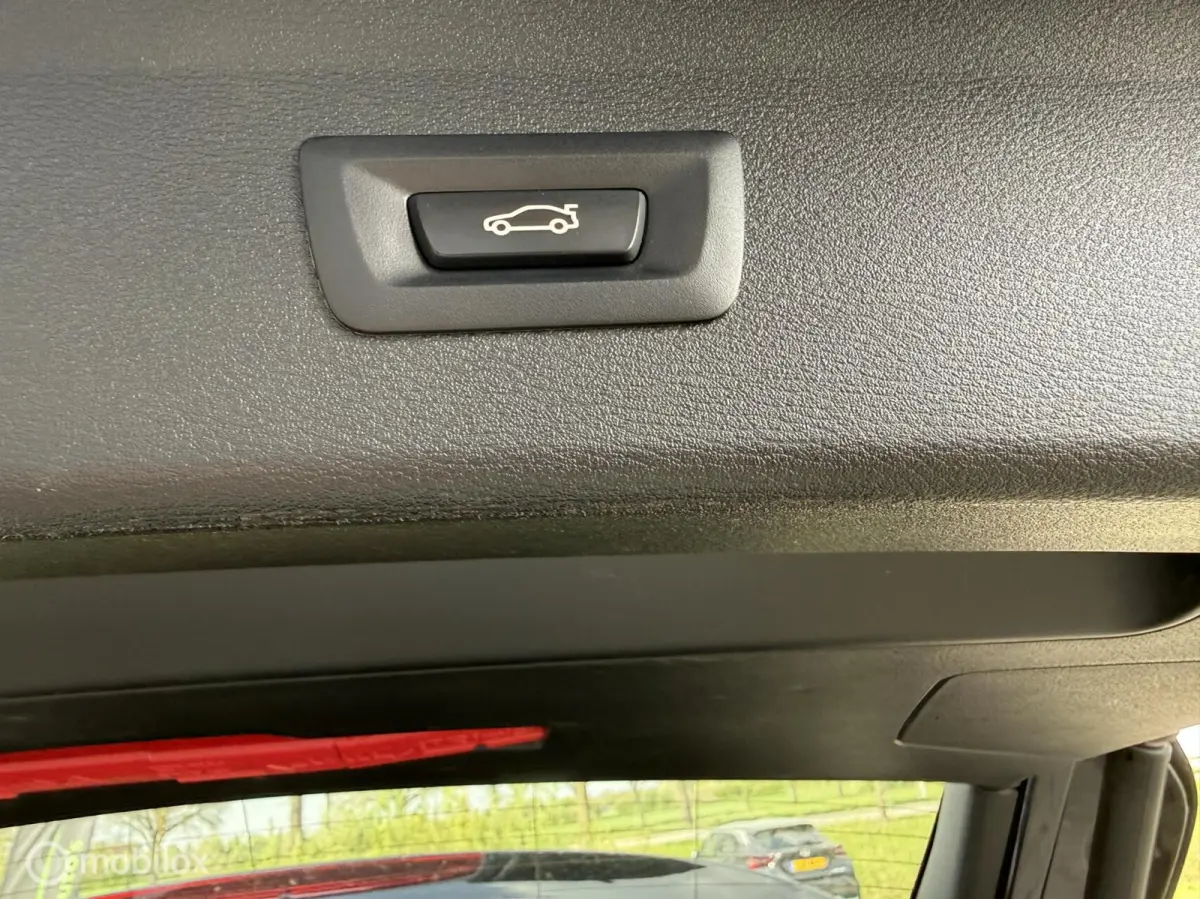 xDrive25e M-SPORT 2022