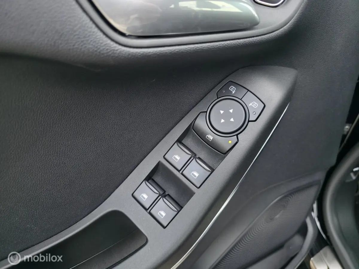 1.0 EcoBoost Hybrid ST-Line X / B&O / Virtual
