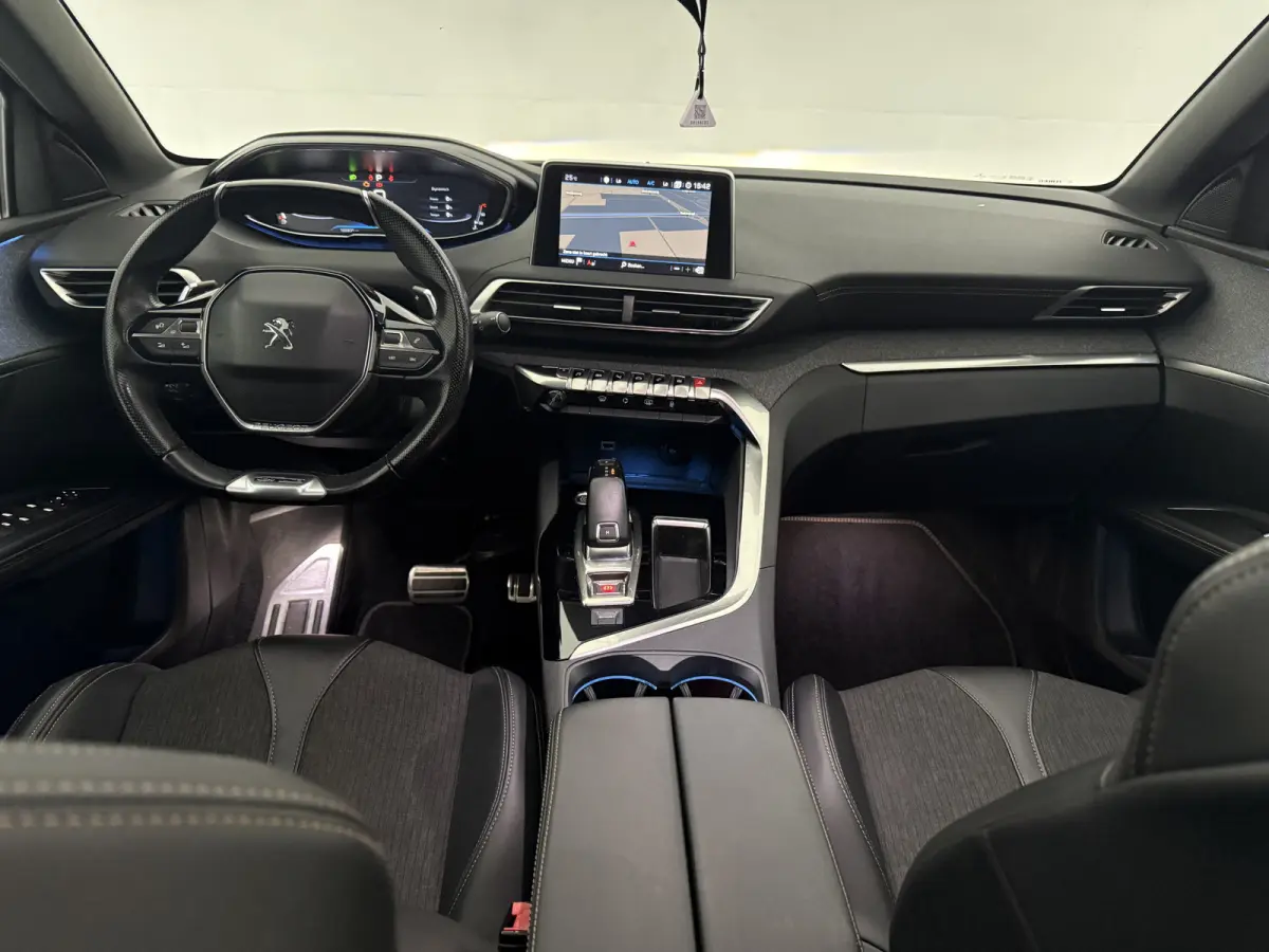 1.6 PureTech GT-Line 7p. | Pano | Camera | Sfeer | Virtual | Carplay | LED | Clima | Cruise