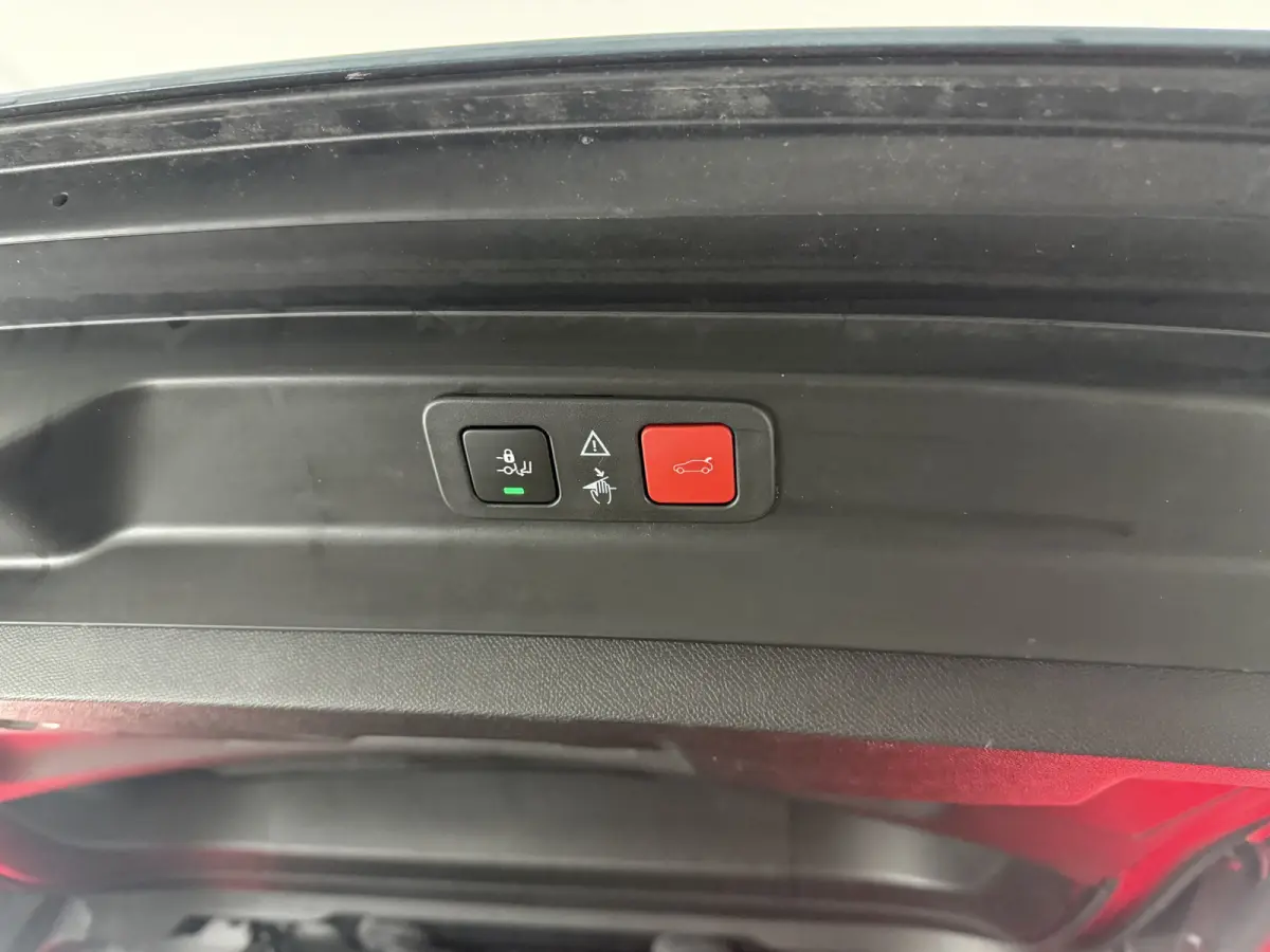 1.6 PureTech GT-Line 7p. | Pano | Camera | Sfeer | Virtual | Carplay | LED | Clima | Cruise
