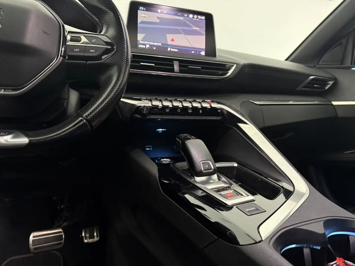 1.6 PureTech GT-Line 7p. | Pano | Camera | Sfeer | Virtual | Carplay | LED | Clima | Cruise