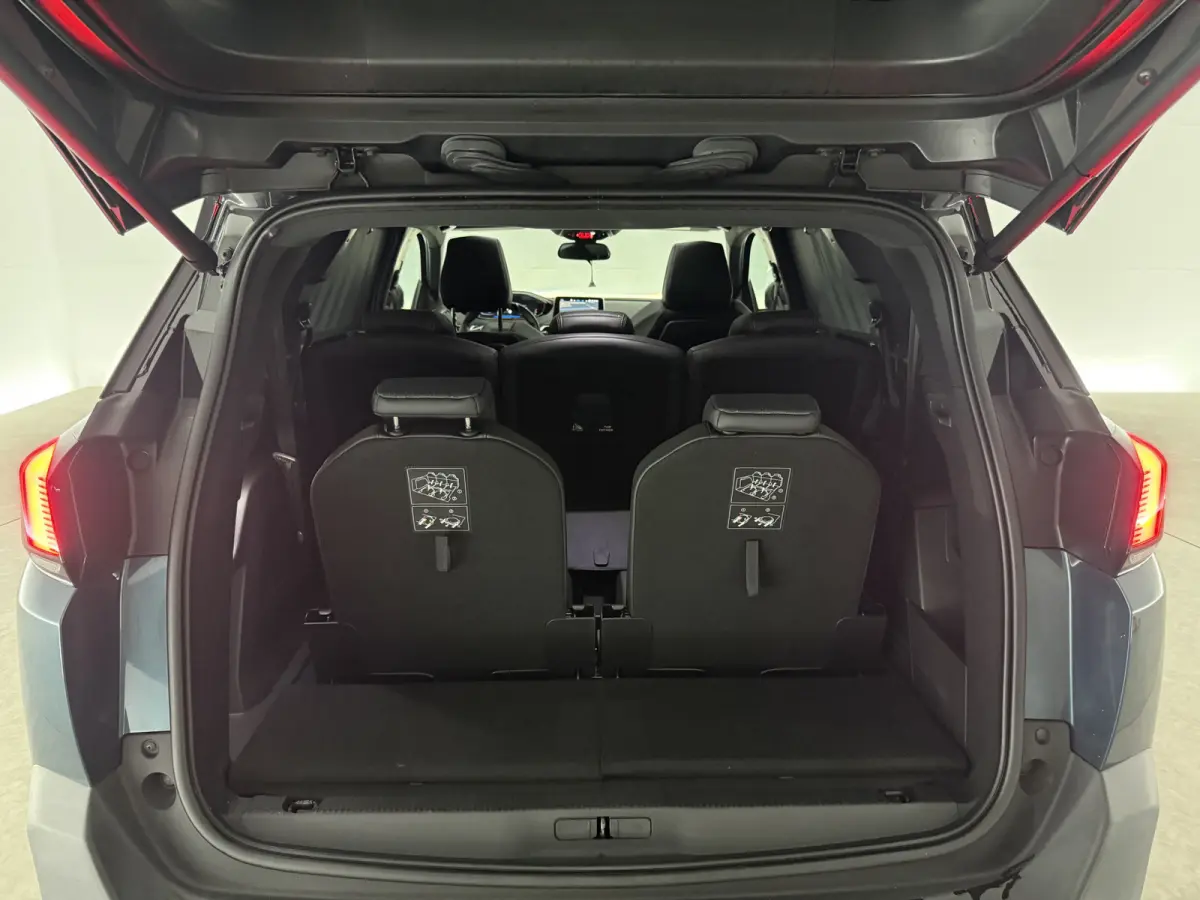 1.6 PureTech GT-Line 7p. | Pano | Camera | Sfeer | Virtual | Carplay | LED | Clima | Cruise