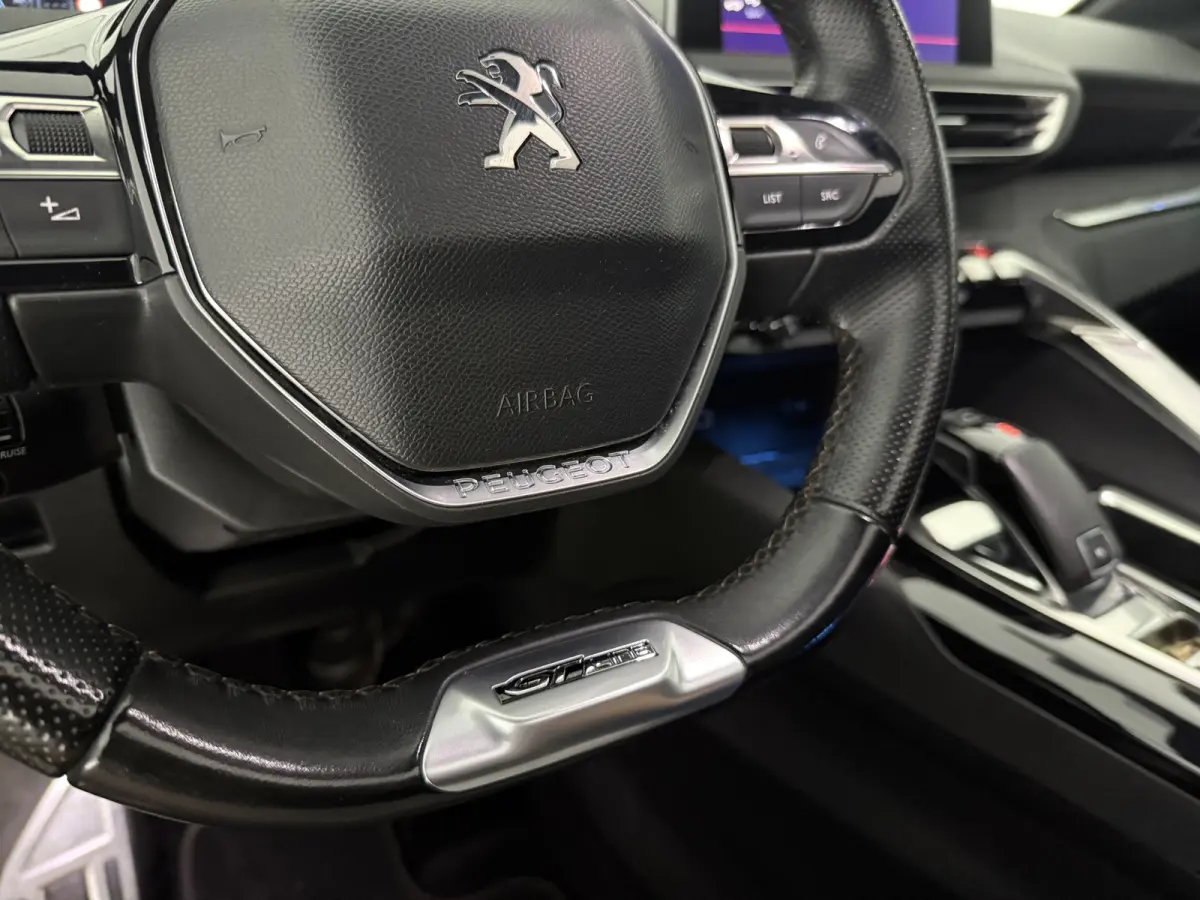 1.6 PureTech GT-Line 7p. | Pano | Camera | Sfeer | Virtual | Carplay | LED | Clima | Cruise