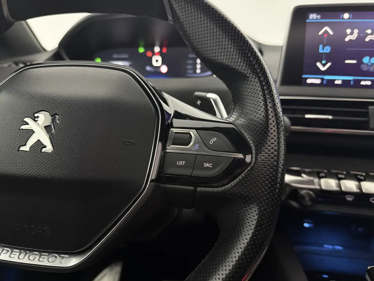 1.6 PureTech GT-Line 7p. | Pano | Camera | Sfeer | Virtual | Carplay | LED | Clima | Cruise