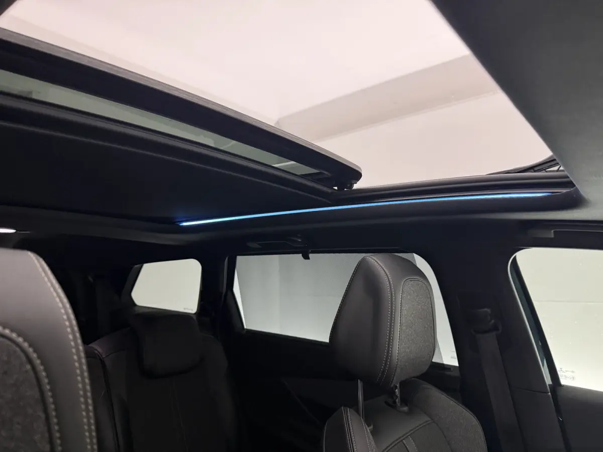 1.6 PureTech GT-Line 7p. | Pano | Camera | Sfeer | Virtual | Carplay | LED | Clima | Cruise