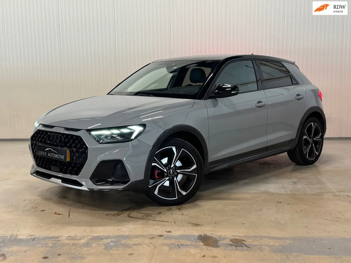 Citycarver 35 TFSI epic | BLACK OPTIC | B&O | NARDO GREY | CAMERA | AMBIANCE